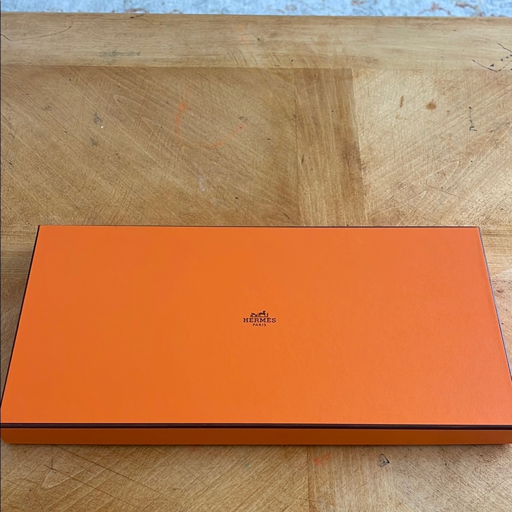 Hermès Orange Box
